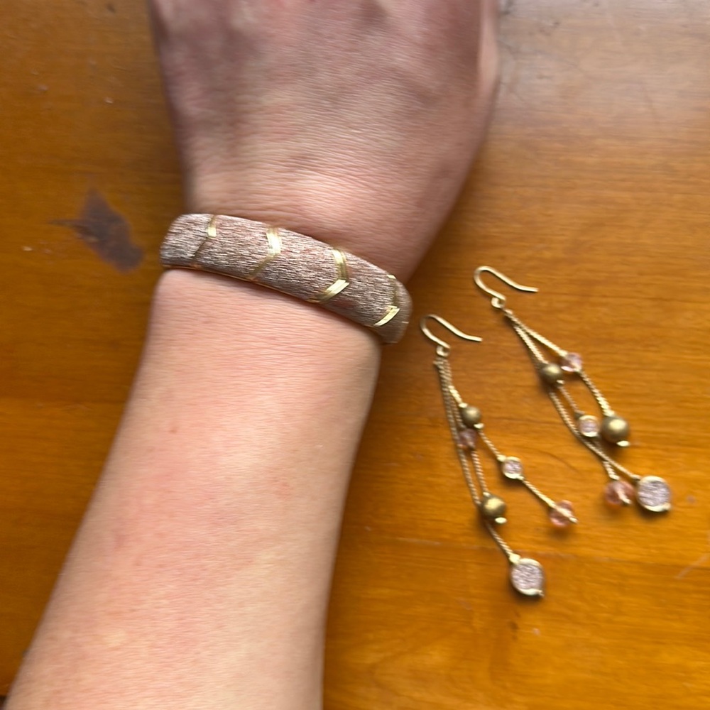 Pink and gold tone matching bracelet and earrings